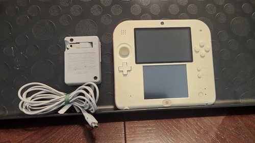 Nintendo 2ds white - 2ds, white/red